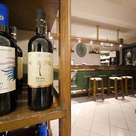Italia Ristorante Pizzeria 3*