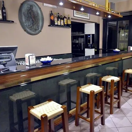 Italia Ristorante Pizzeria Hotel 3*